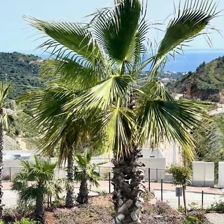 Luxurious 3 Beds, Palo Alto, * Marbella