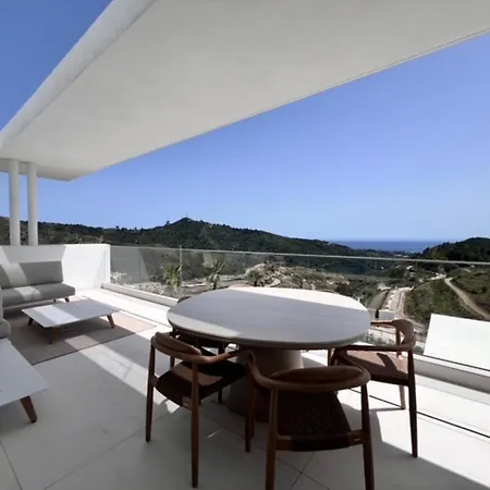 Luxurious 3 Beds, Palo Alto, Apartment Marbella